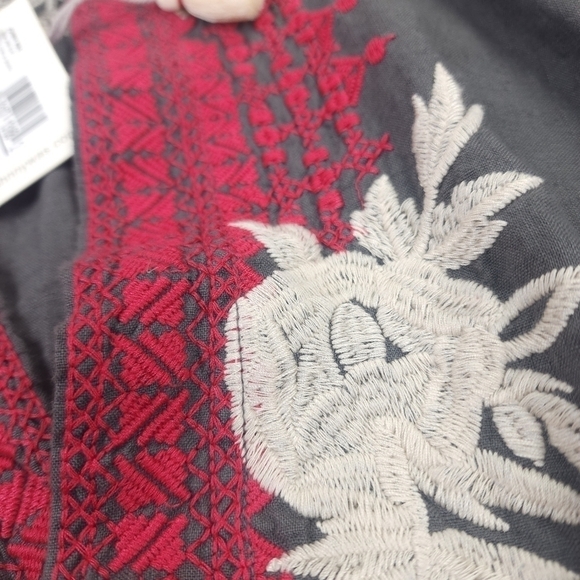 New Johnny Was Charcoal Camille Draped Embroidered Cream Red Cardigan Sz… - Picture 16 of 16